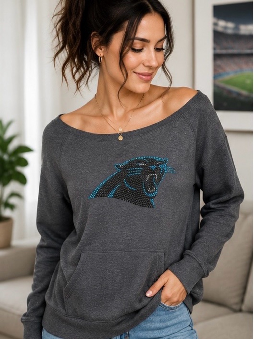 NWT NFL Carolina Panthers Rhinestone Off-Shoulder Sweatshirt Women’s XL Gray